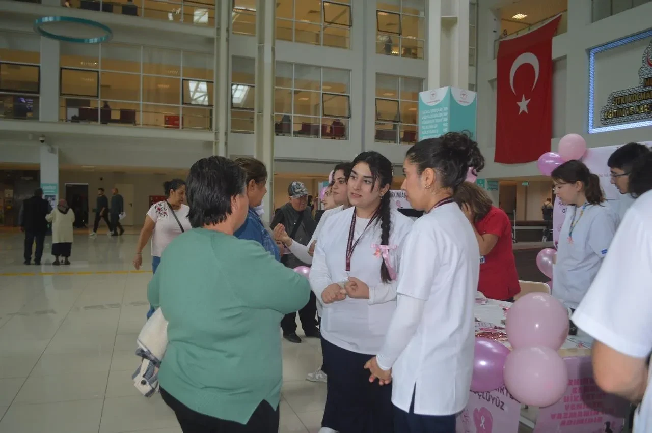 MSKÜ'de meme kanseri farkındalık etkinliği düzenlendi