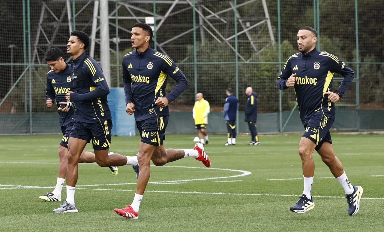 Fenerbahçe Fatih Karagümrük maçı için iki antrenman yaptı