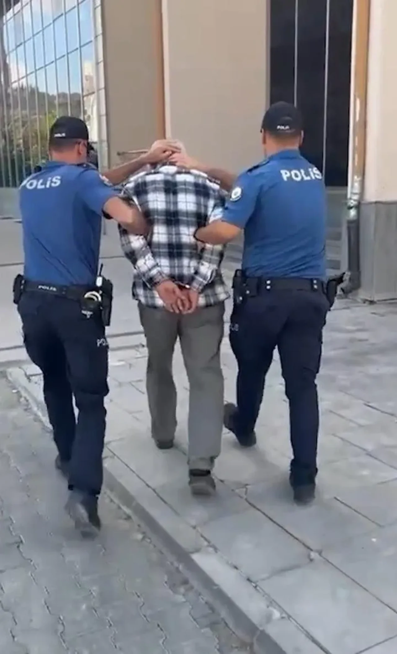 Kayseri'de trafik kavgası sonucu gözaltına alınan 2 kişi serbest bırakıldı