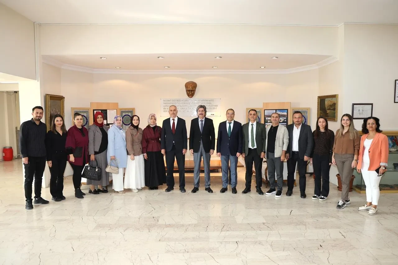 Bursa Uludağ Üniversitesi beslenme dostu iş yeri belgesi aldı