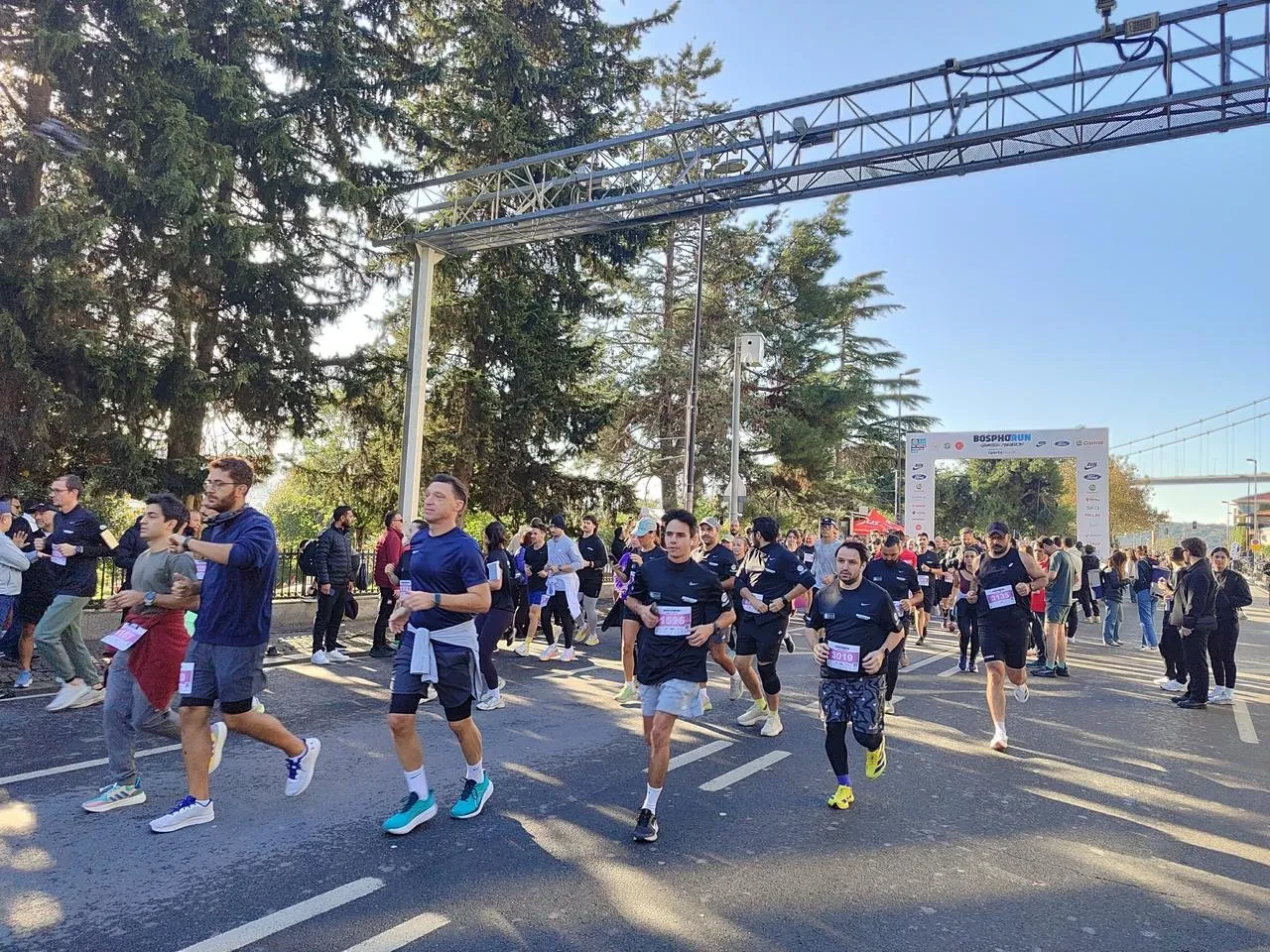 Beşiktaş Belediyesi’nin Bosphorus Quarter Marathon’unda 3 bin sporcu mücadele etti