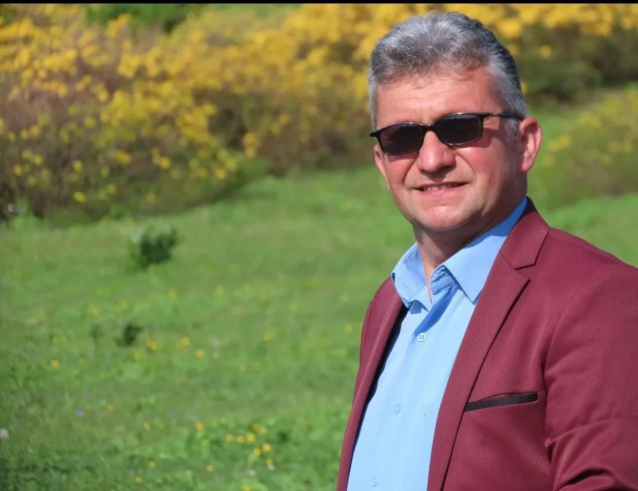 Gemlik’te sahne alırken kalp krizi geçiren Yüksel Kader hayatını kaybetti