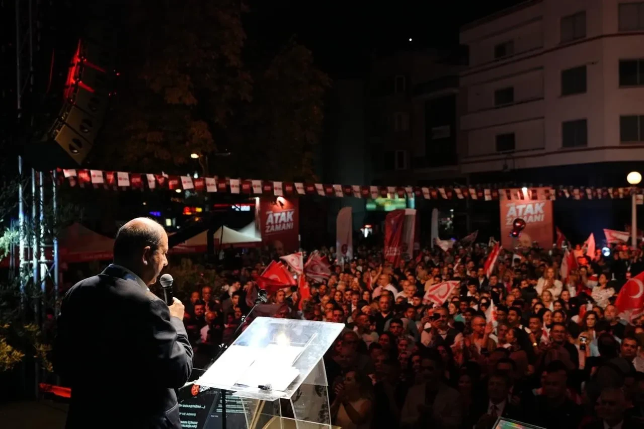 Kktc Cumhurbaşkanı Ersin Tatar lefkoşa’da seçim mitingi düzenledi
