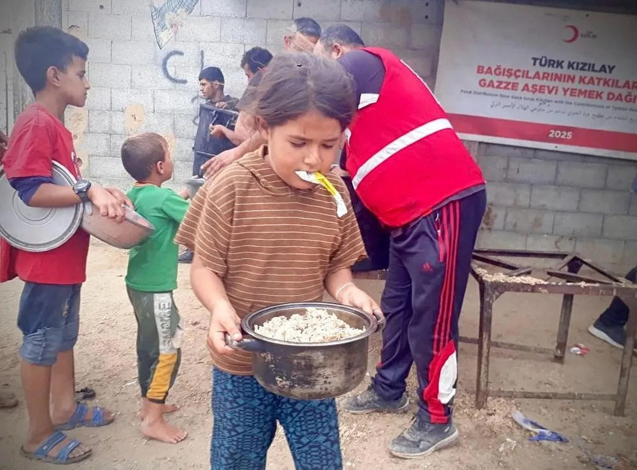 Türk Kızılay Gazze'de insani yardımları artırdı