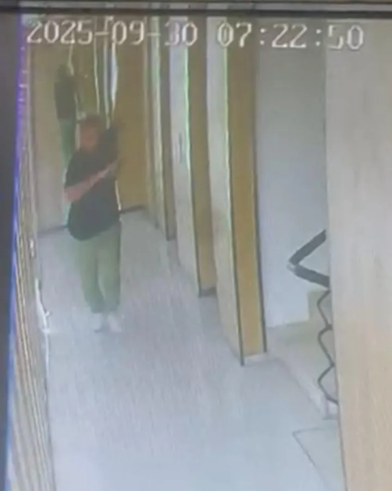 Mersin Tarsus’ta asansör kazası annenin hayatına mal oldu