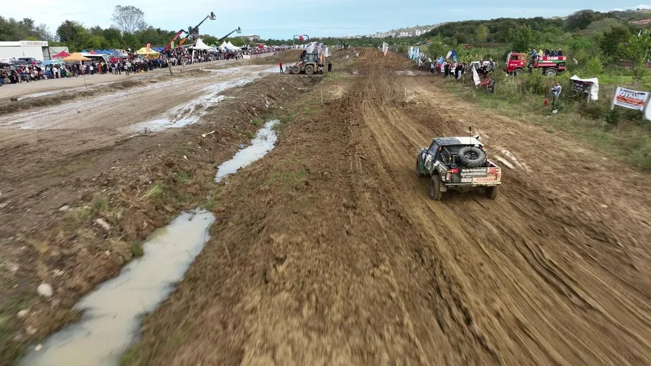 Sapanca Off-Road Kulübü Karadeniz Off-Road Kupası'nda şampiyon oldu