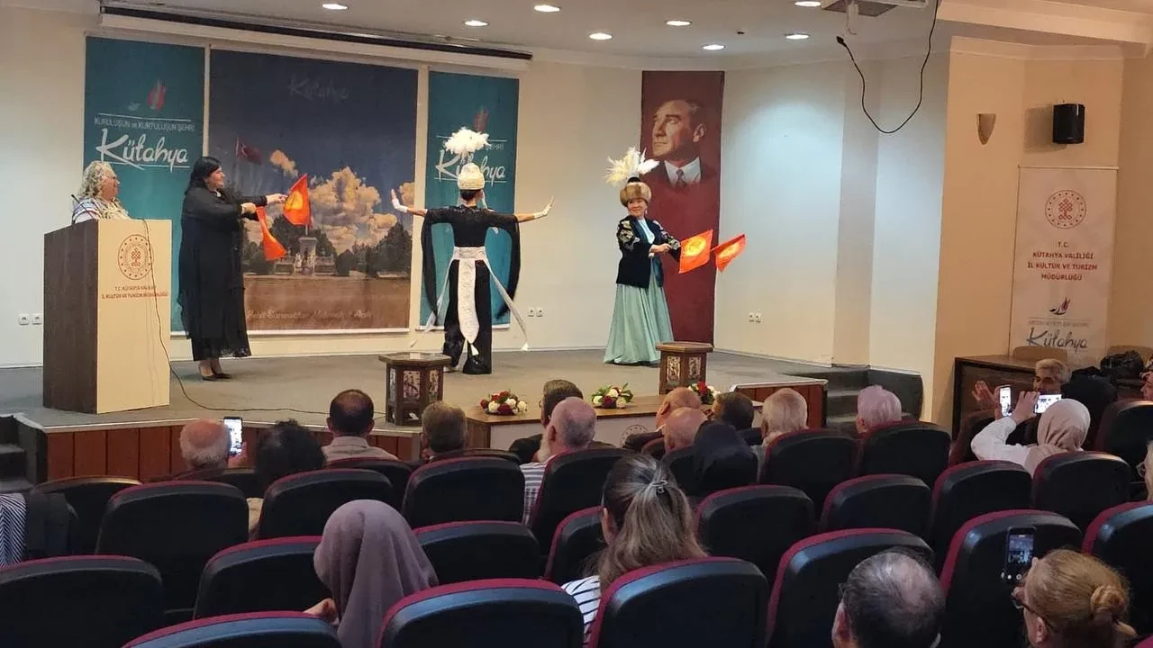 Kütahya’da Türk Dünyası Sanatçıları Cumhuriyet Bayramı Konseri Düzenledi