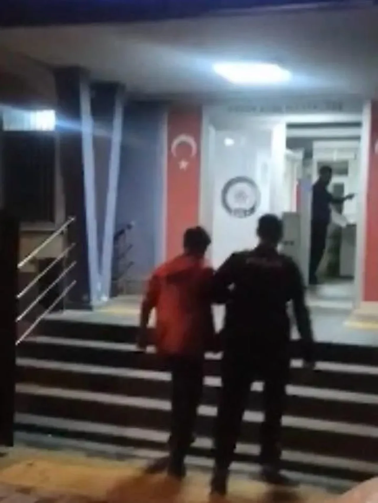 Kayseri’de park malzemelerine zarar veren çocuk polis tarafından yakalandı