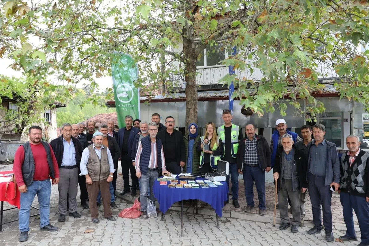 Bursa Büyükşehir Belediyesi üreticilere mobil toprak analizi desteği sundu