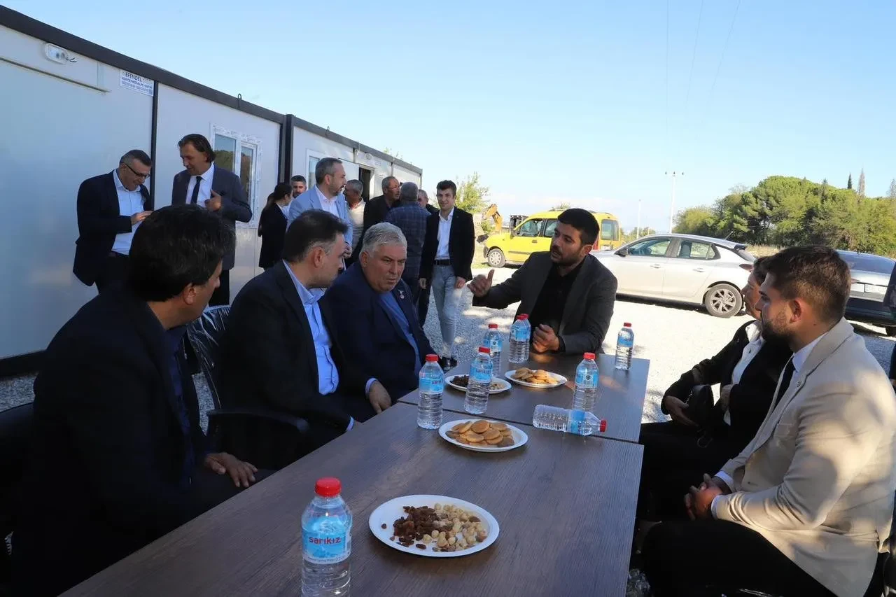 Murat Baybatur Saruhanlı'da Belen yolu ve yeni hastane müjdesini verdi