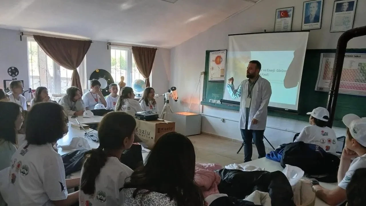 Samsun Kavak’ta öğrenciler TÜBİTAK projesi ile yenilenebilir enerjiyi keşfetti