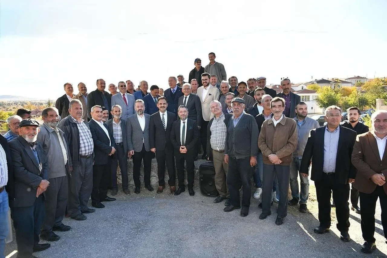 Kayseri’de 15 mahalleye 213 milyon TL’lik yol yatırımı incelendi