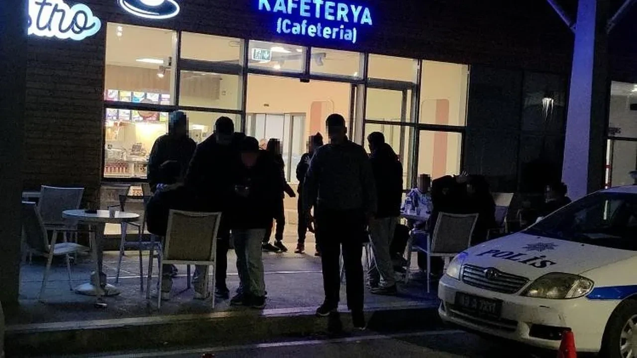 Muğla’dan Ankara ve Eskişehir gezisine katılan öğrenciler Kütahya’da hastaneye kaldırıldı