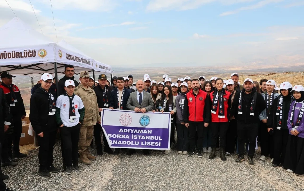 Adıyaman'da şehitler anısına 150 fidan toprakla buluştu