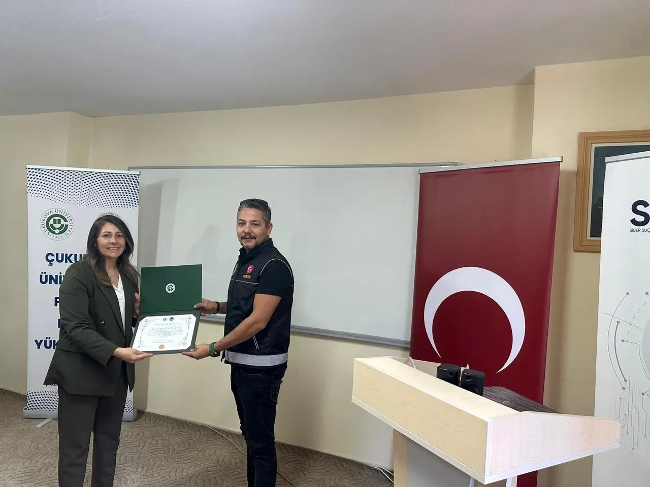 Pozantı'da öğrencilere bağımlılıkla mücadele ve güvenli internet eğitimi verildi