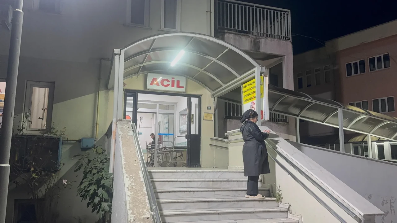 Zonguldak'ın Alaplı ilçesinde düğün yemeğinden zehirlenen 8 kişi hastaneye kaldırıldı