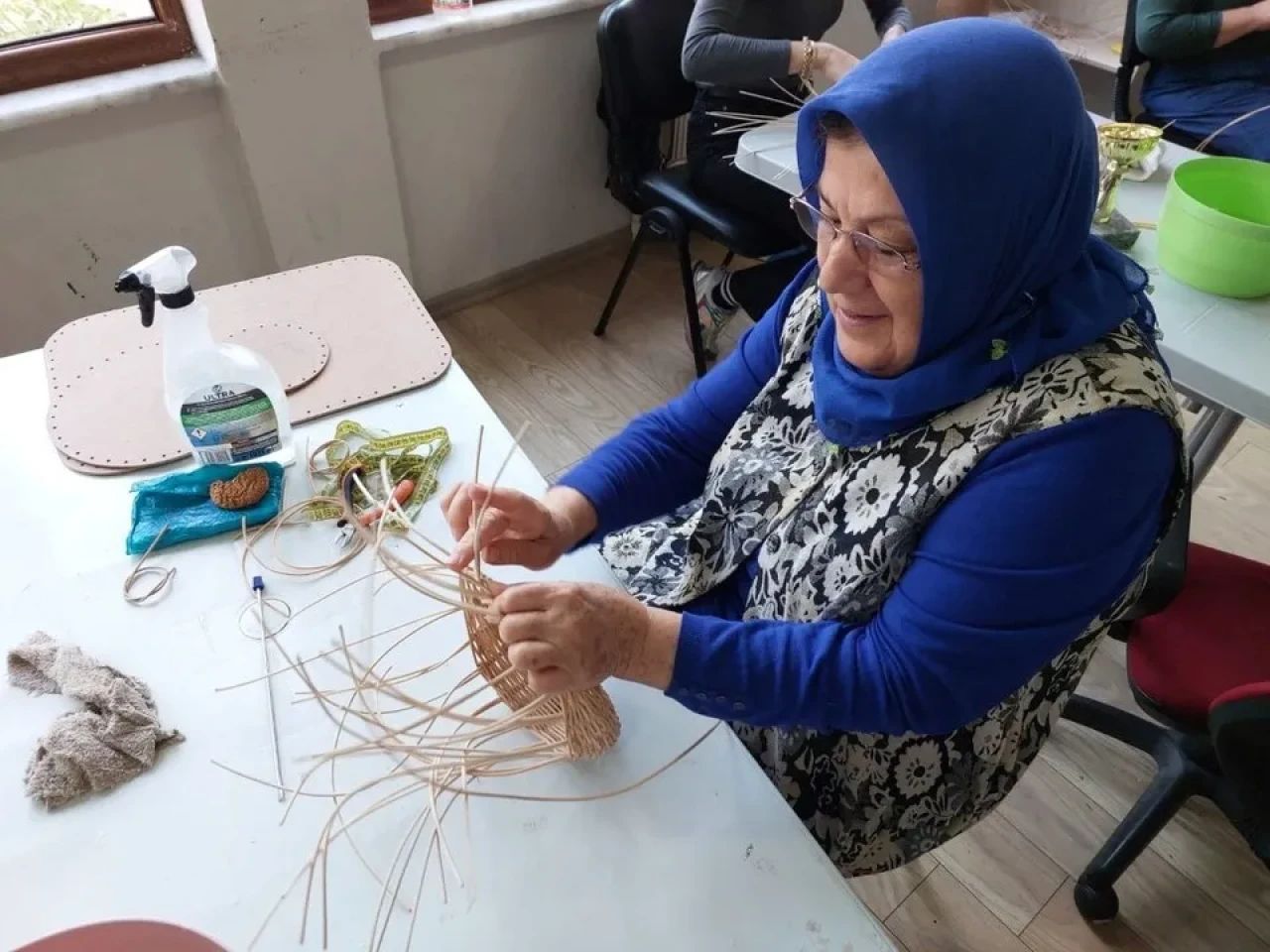 Kartepe'de meslek edinme ve kişisel gelişim kurslarına kayıtlar devam ediyor