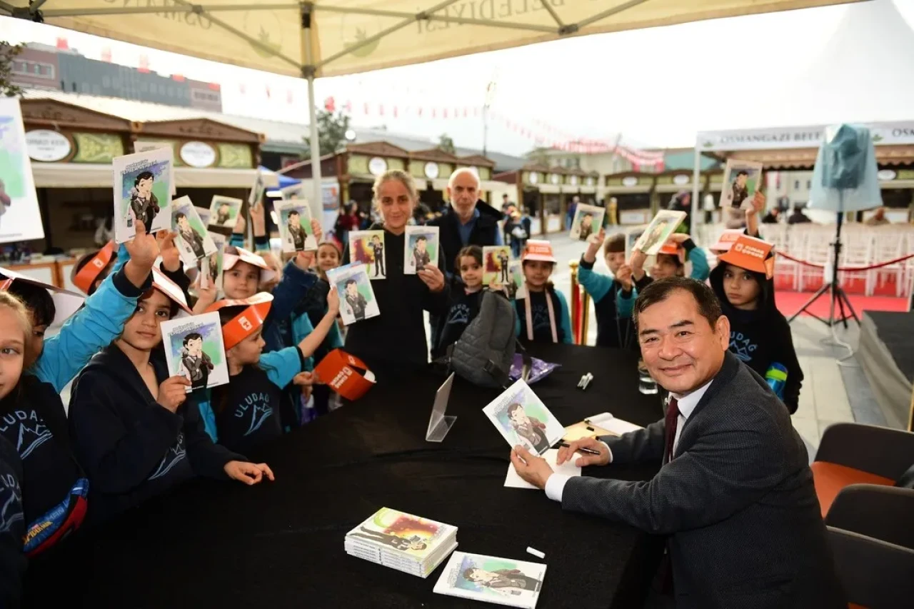 japon deprem uzmanı Yoshinori Bursa'da deprem hazırlıklarının önemini anlattı