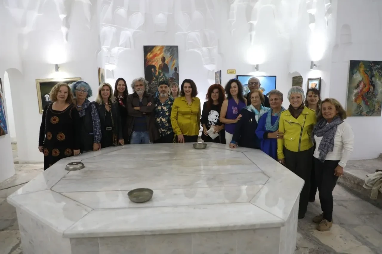 Muğla'da Uluslararası Ekim Geçidi sergisi sanatseverlerle buluştu