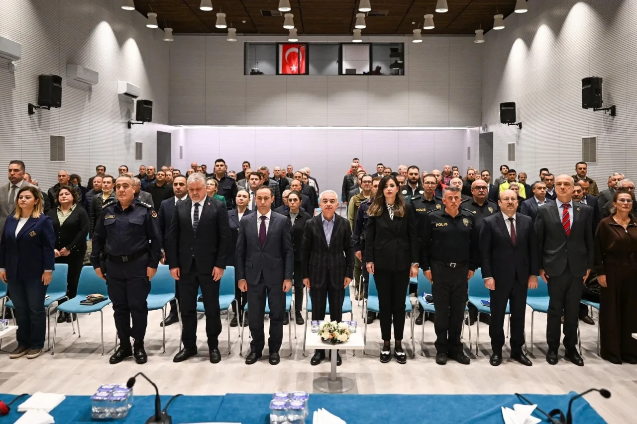 Lüleburgazlı muhtarlar valiye sıkıntılarını ve isteklerini anlattı