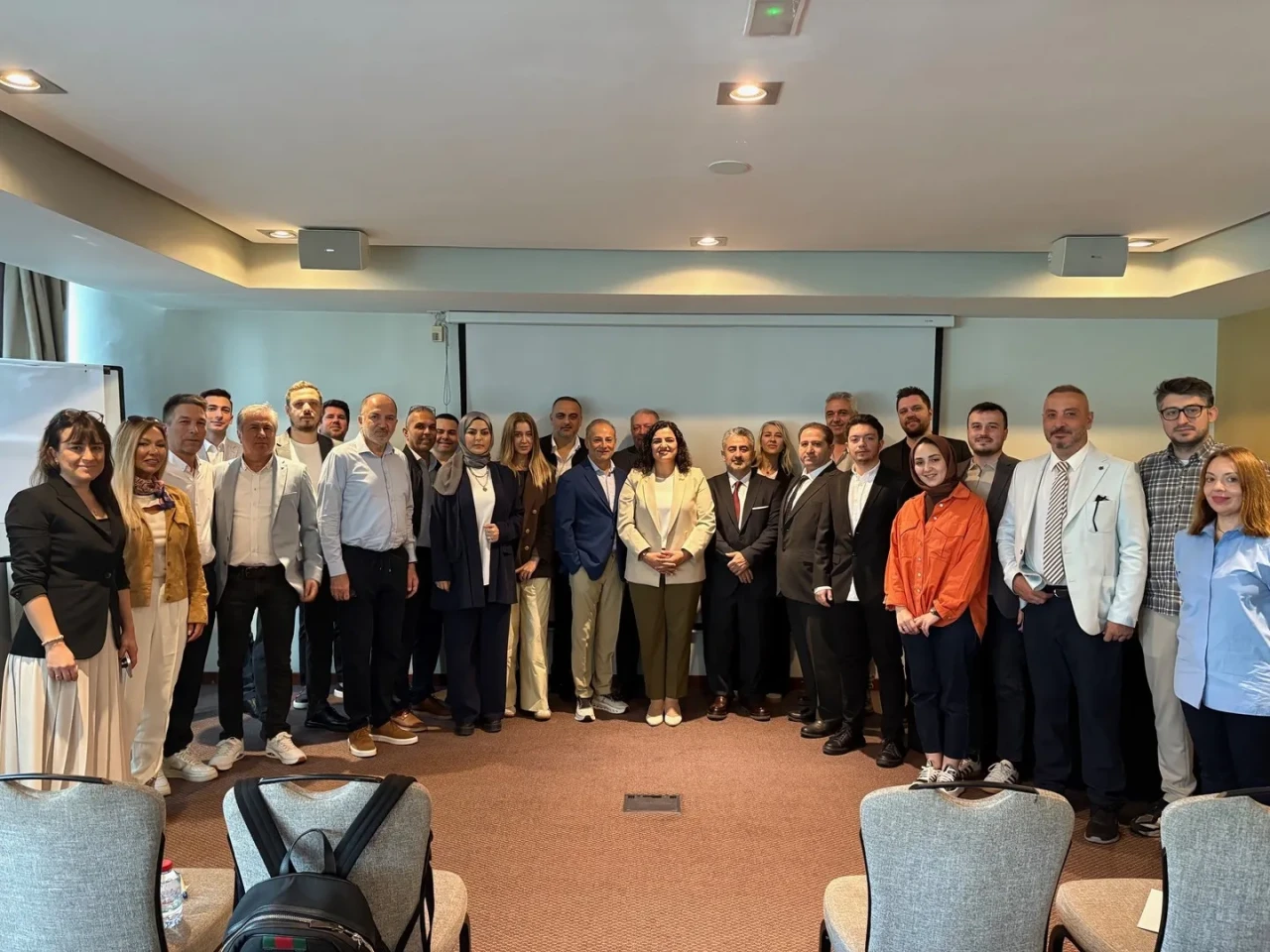 İzmirli iş insanları Kazablanka'da ticaret fırsatlarını değerlendirdi