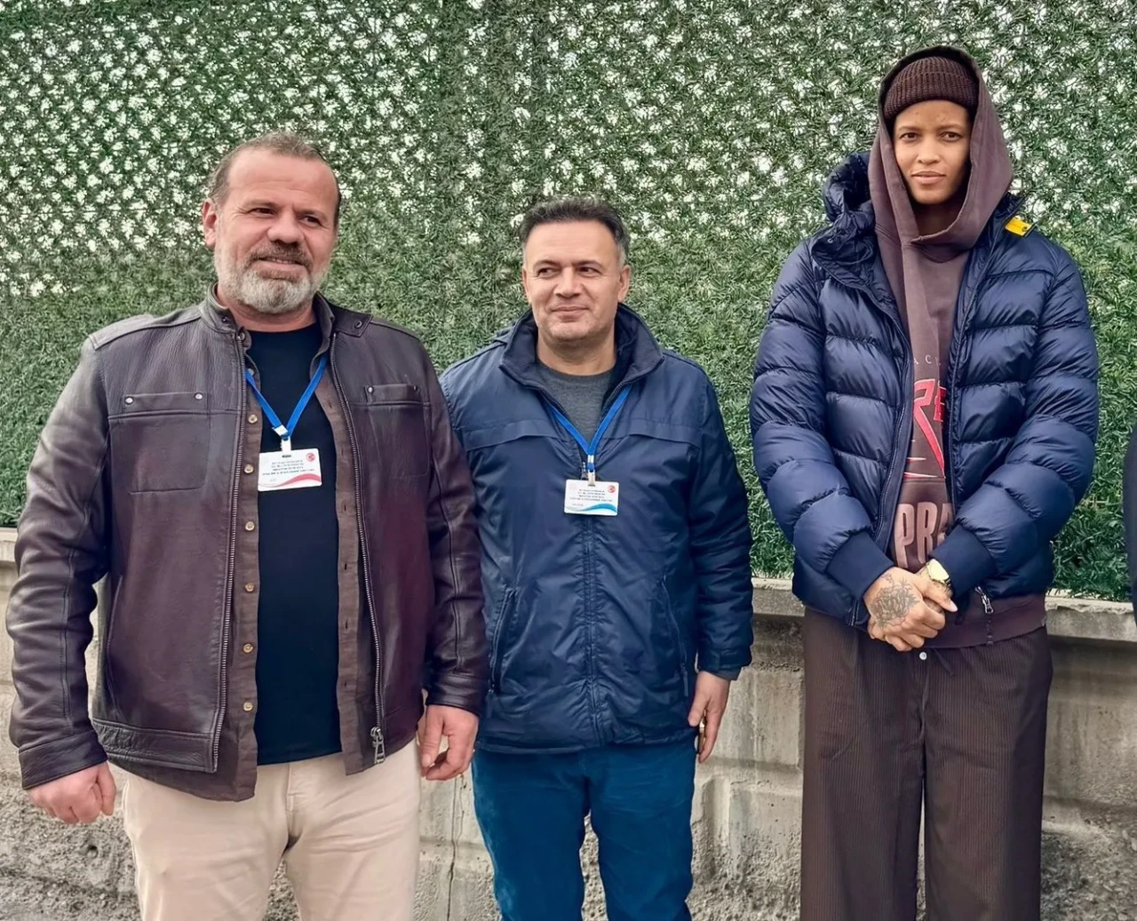 Malatya'da milli voleybolcu Melissa Vargas ehliyet sınavını başarıyla geçti