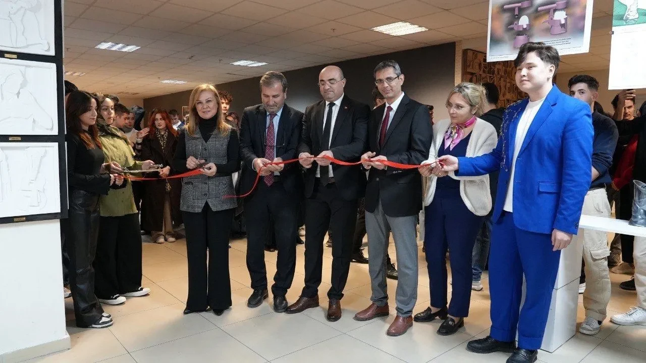 Karabük Üniversitesi’nde endüstriyel tasarım sergisi yoğun ilgi gördü