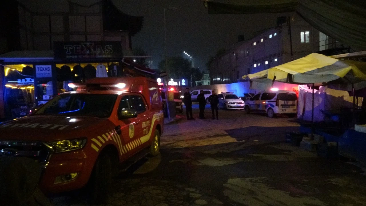 Malatya'da konteyner çarşıda çıkan yangında 1 kişi yaralandı