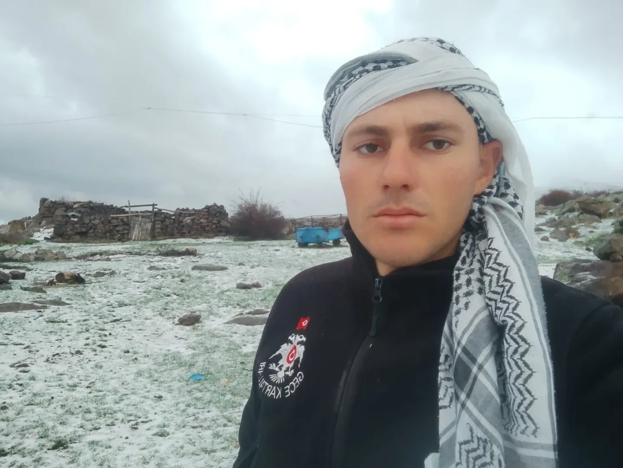 Afyonkarahisar'ın 1300 rakımlı yaylasına mevsimin ilk karı düştü