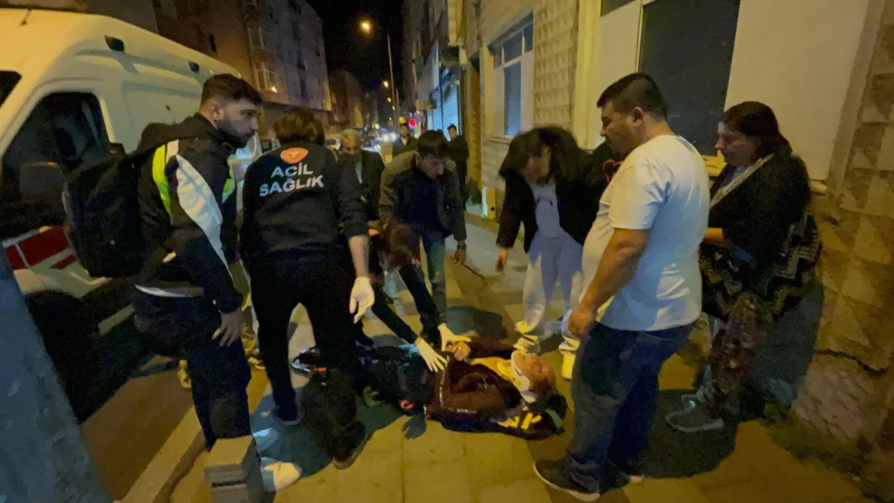 Tekirdağ'da alkollü yayaya çarpan motosiklet kazası kameraya yansıdı