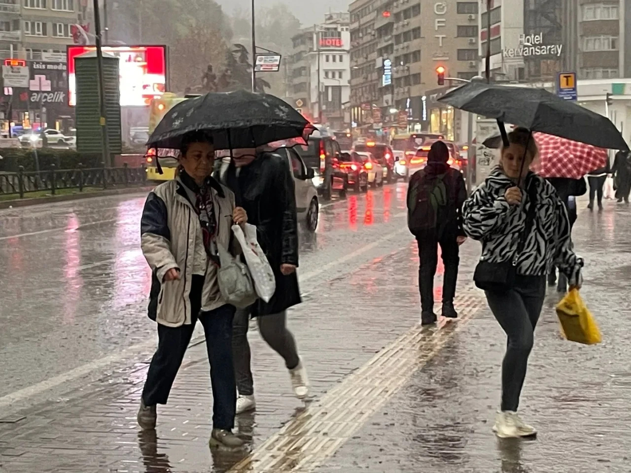 Balıkesir'de ekim ayı yağışları geçen yıla göre 100 kat artış gösterdi