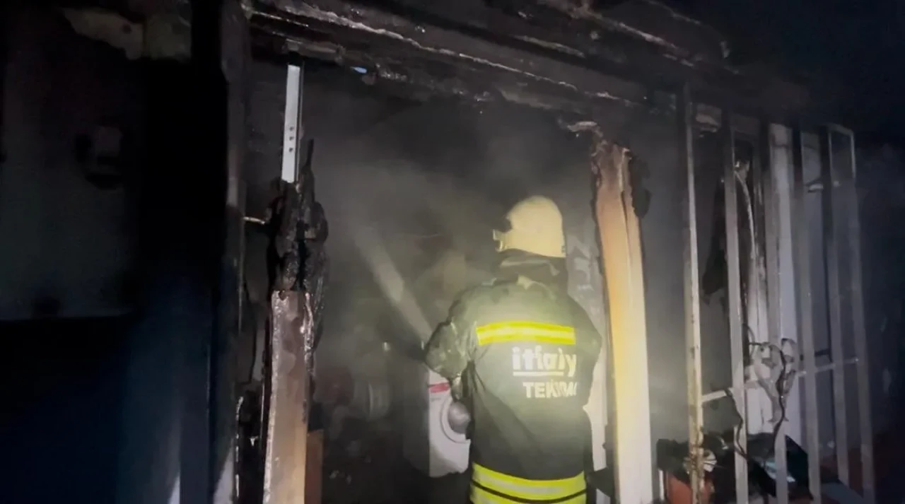 Tekirdağ’ın Ergene ilçesinde soba yakılıp çıkılınca ev küle döndü