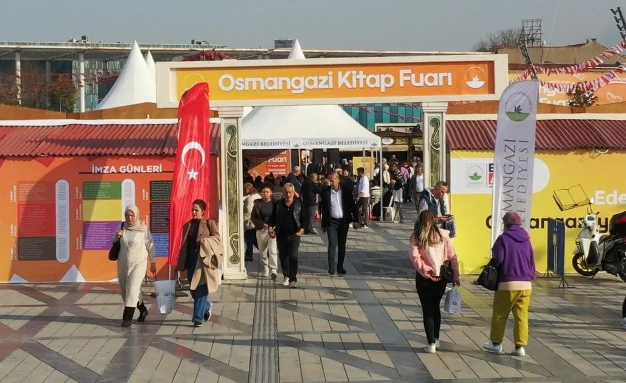Osmangazi Kitap Fuarı Bursa'da kitapseverlerle buluştu