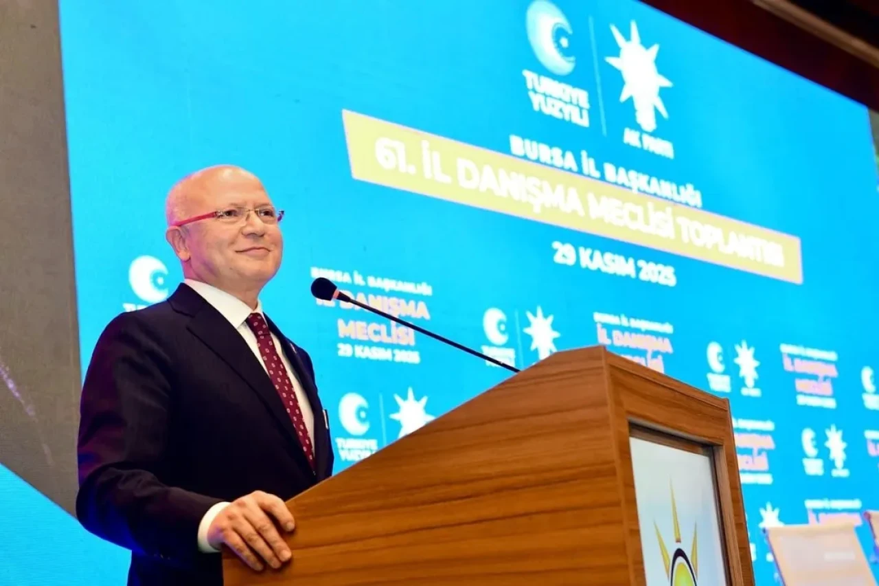 Bursa'da AK Parti teşkilatına son bir haftada 5 bin 284 yeni üye katıldı