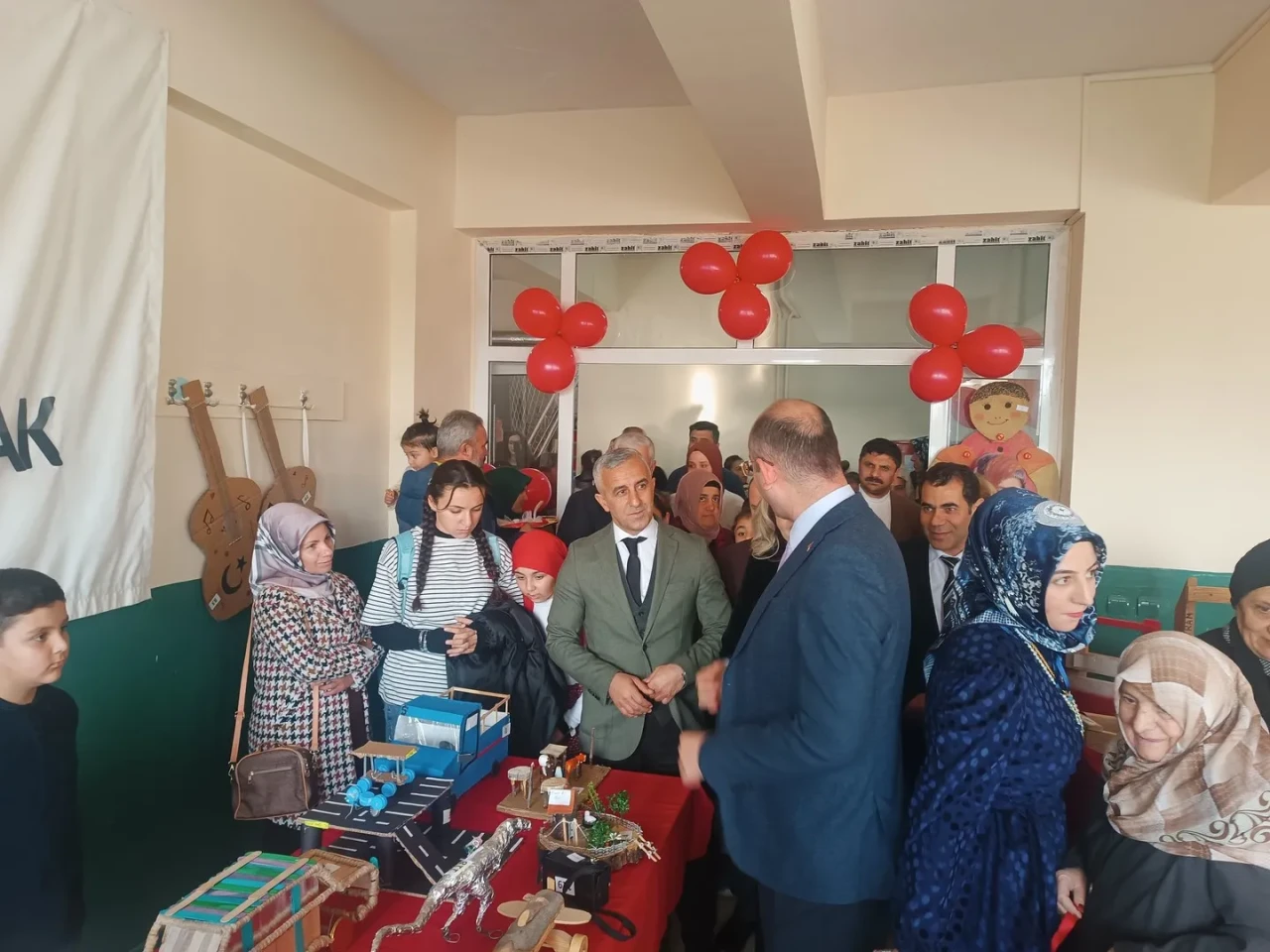 Malatya'nın Doğanşehir ilçesinde "Köklerden Oyuncak" projesi sergiyle tanıtıldı