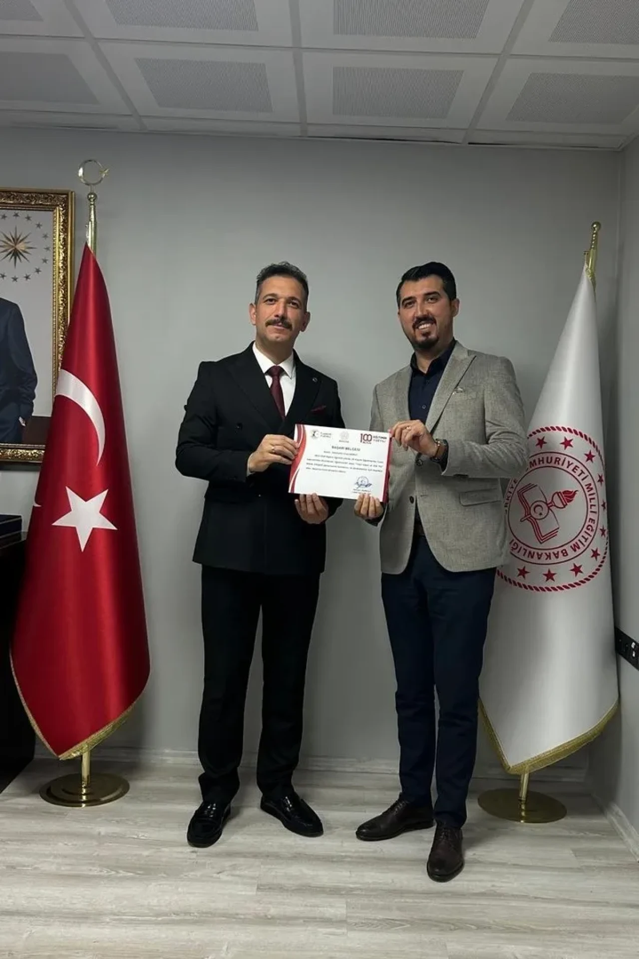 Manisa'da öğretmenler ve veliler için fotoğraf ve şiir yarışması düzenlendi