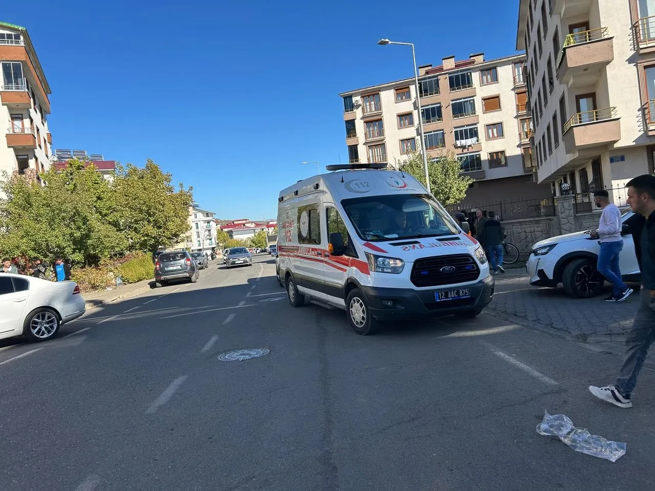 Bingöl’de otomobilin çarptığı iki öğrenci yaralandı