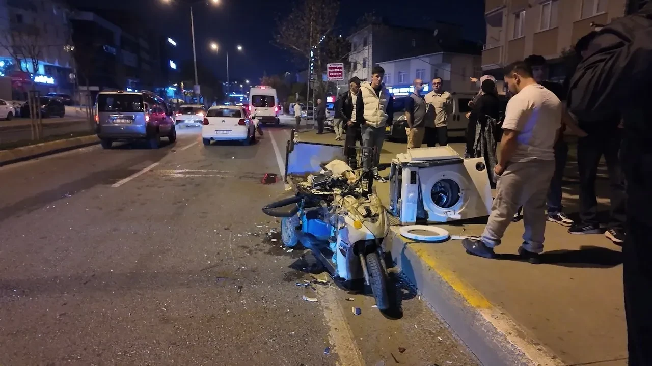 İstanbul’da otomobil ile motosiklet çarpışması sonucu bir kişi yaralandı