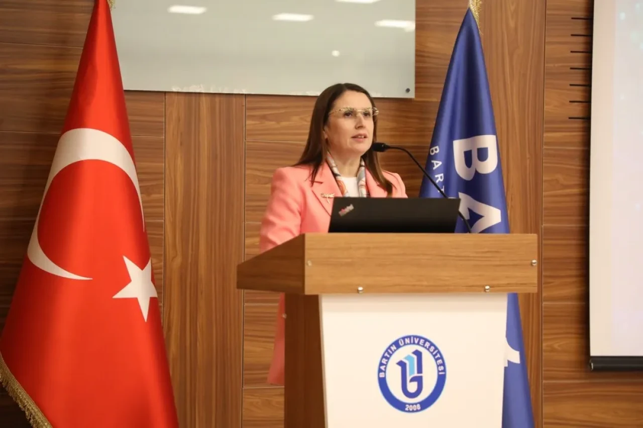 Bartın Üniversitesi yapay zekâ eğitimleriyle dijital dönüşüme katkı sunuyor