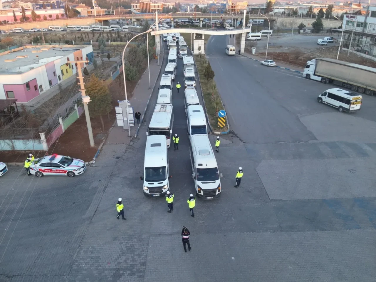 Şanlıurfa'da vali Şıldak 5 günlük asayiş operasyonlarının sonuçlarını açıkladı