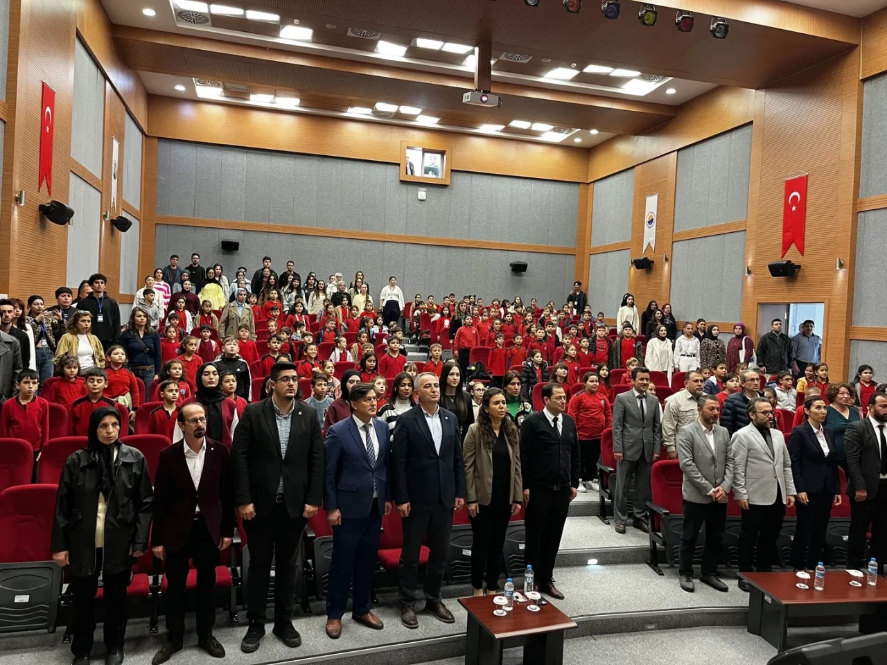 Sinop Üniversitesi öğrencileri Balina Aydın'ın hikayesini animasyonla çocuklara anlattı