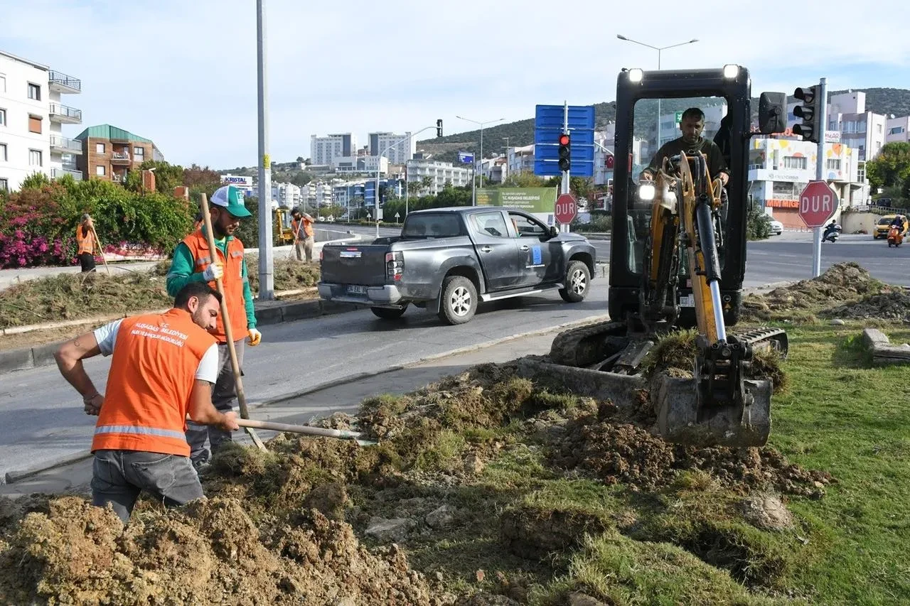 Kuşadası Belediyesi çevre dostu peyzaj projesini hayata geçirdi