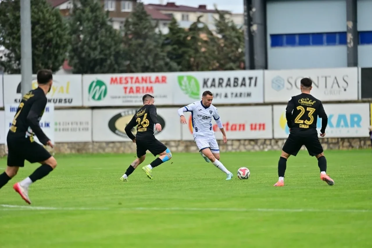 TFF 2. Lig’de Karacabey Belediyespor evinde Şanlıurfaspor’a 2-1 mağlup oldu