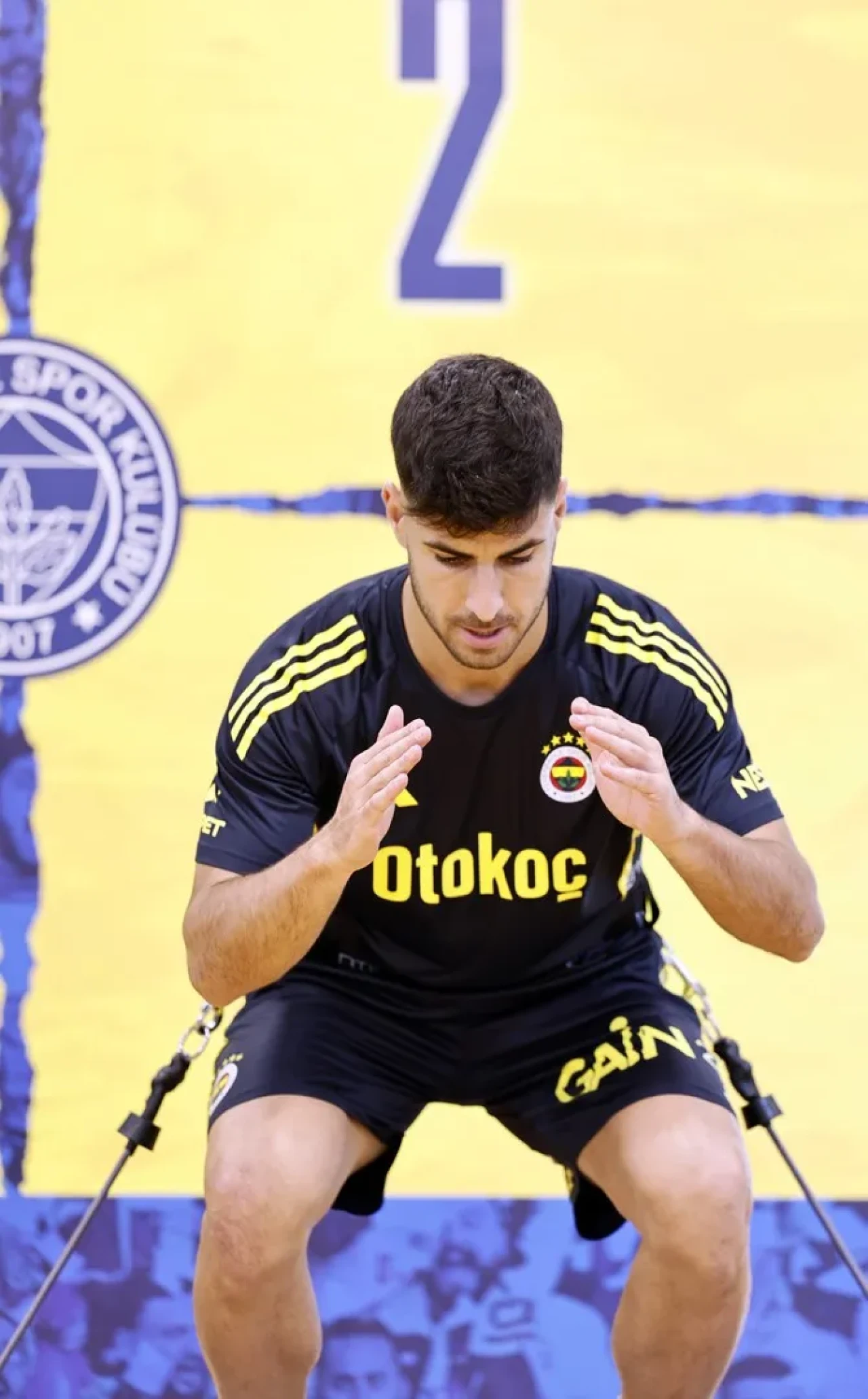 Fenerbahçe salonda Çaykur Rizespor maçı hazırlıklarını sürdürdü