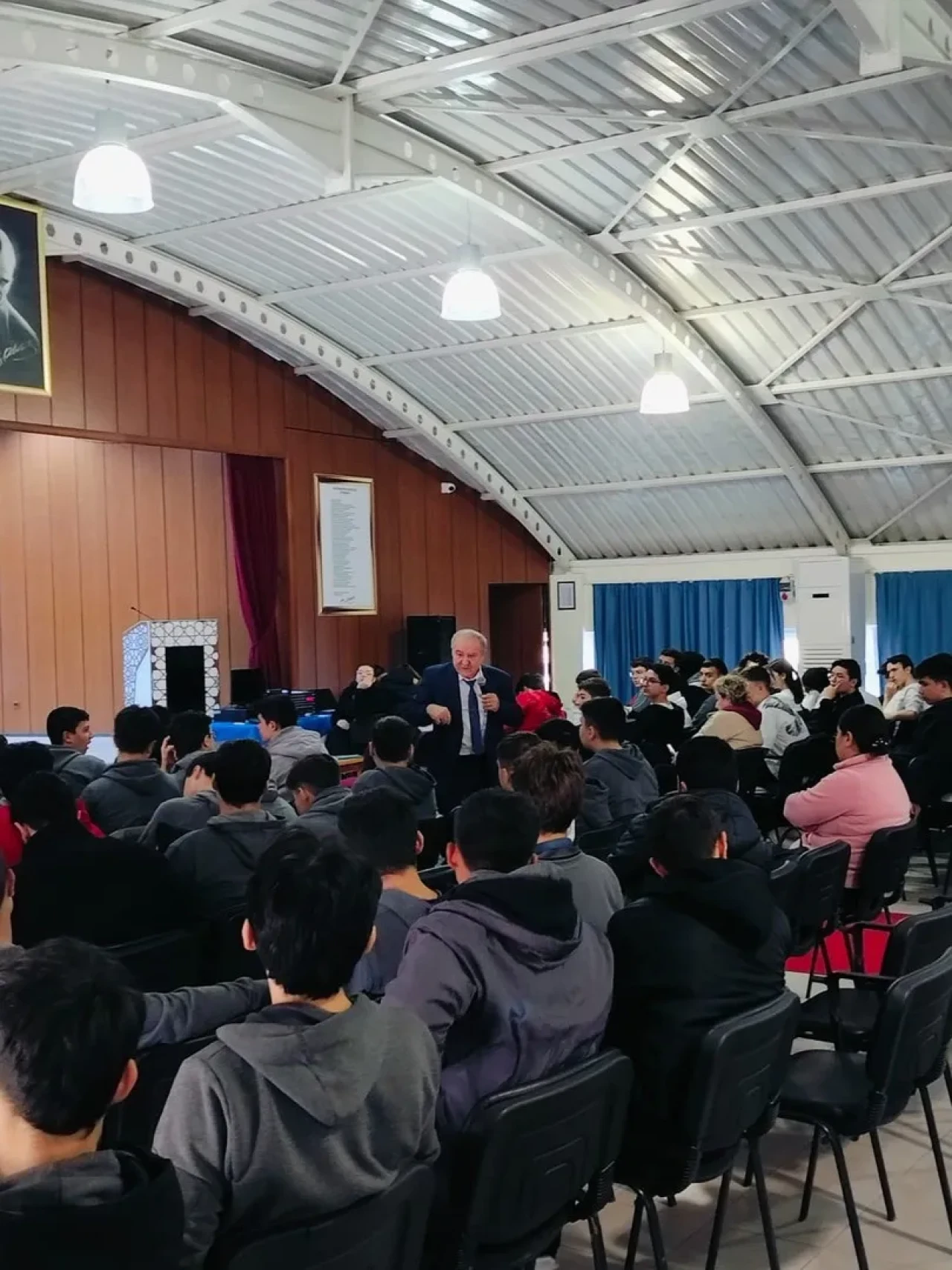 Eskişehir'de Yunus Emre'nin düşünceleri öğrencilerle paylaşıldı