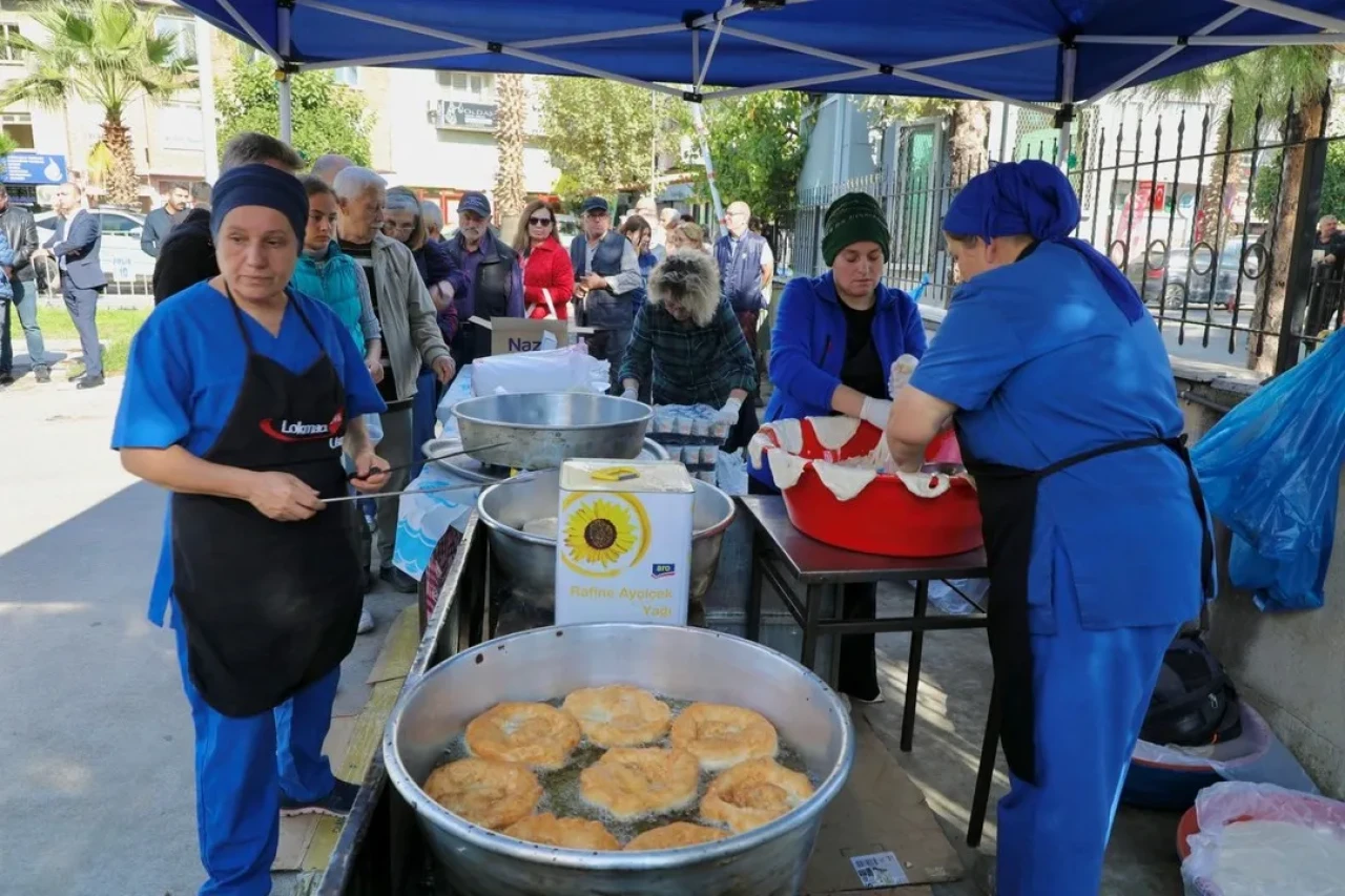 Edremit'te şehit polis memuru Abdulkadir Güngör vefatının dördüncü yılında dualarla anıldı