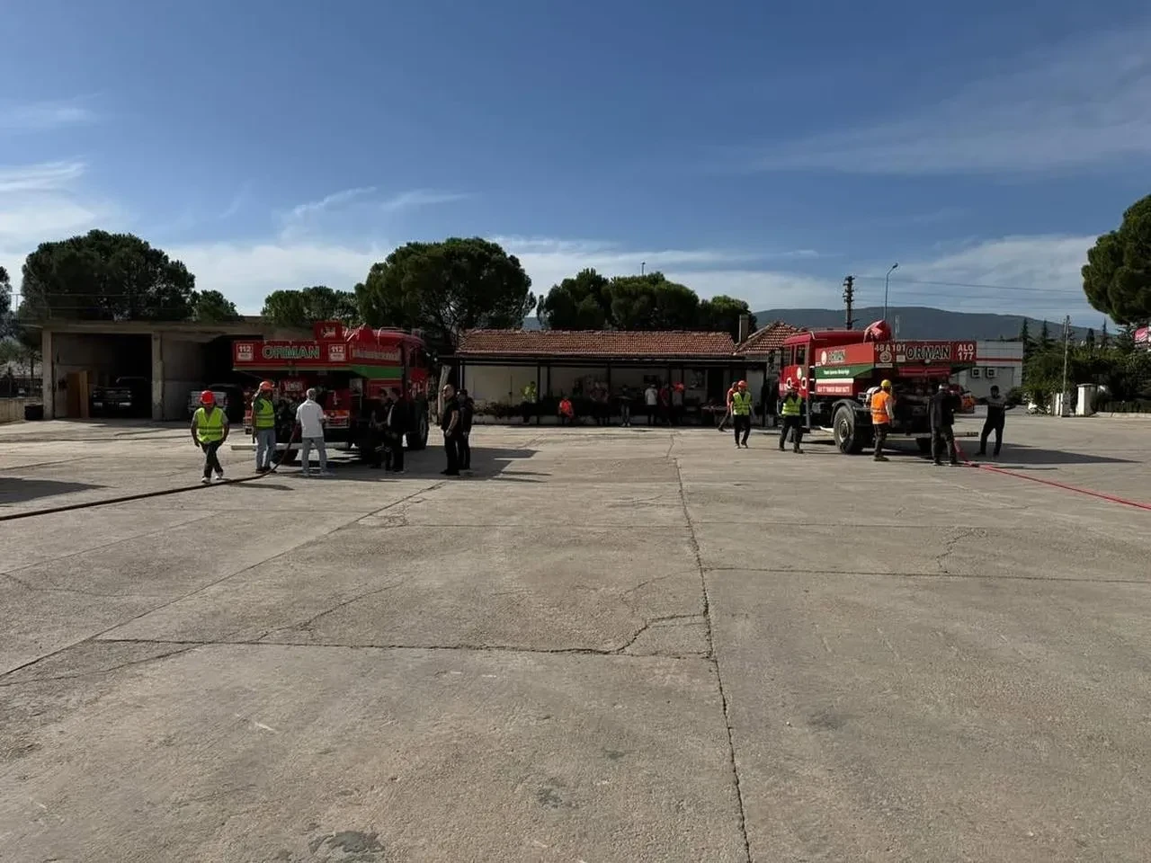 Muğla orman yangınlarıyla mücadelede eğitimli personel güçleniyor