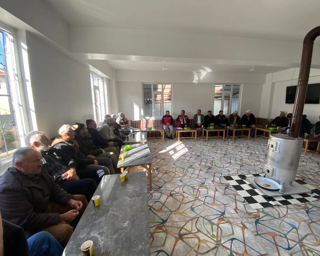 Uşak İl Tarım ve Orman Müdürlüğü üreticilerle tarla buluşmalarında bir araya geldi