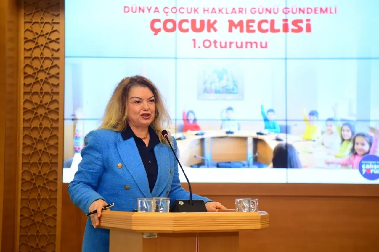 Sancaktepe'de Dünya Çocuk Hakları Günü'nde Çocuk Meclisi ilk oturumunu gerçekleştirdi