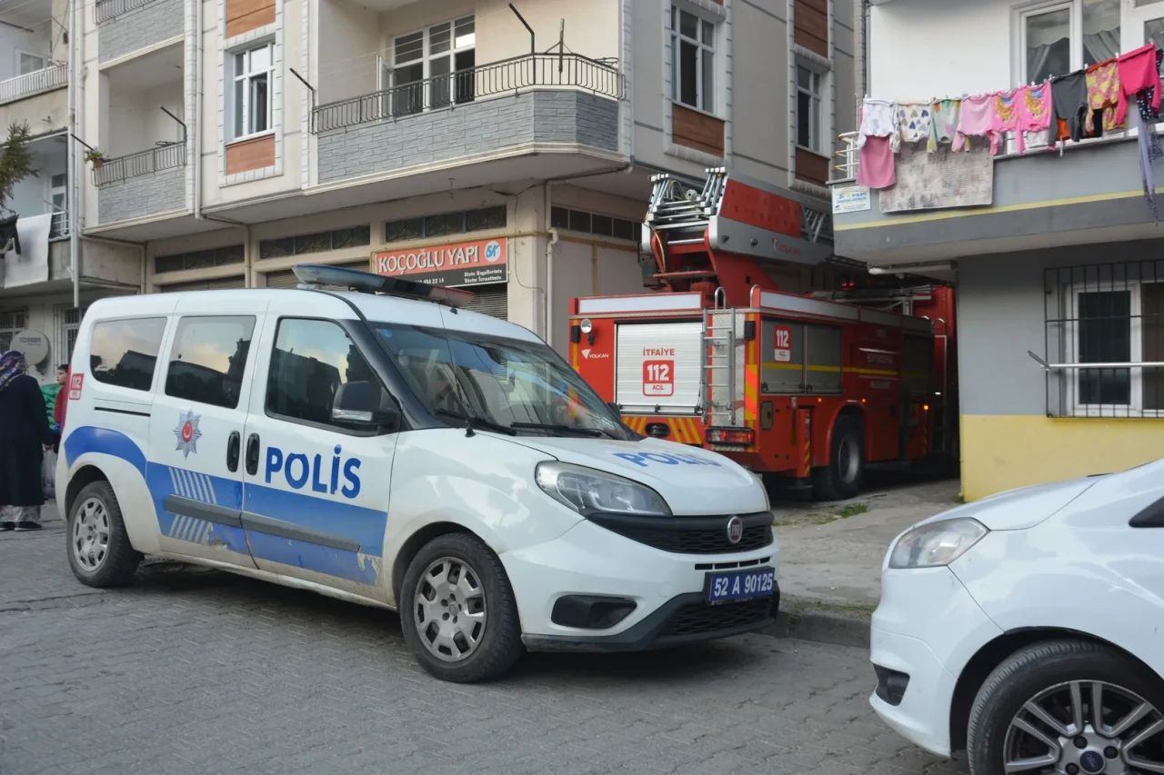Ordu'nun Ünye ilçesinde 4 çocuk babası bir kişi evinde ölü bulundu